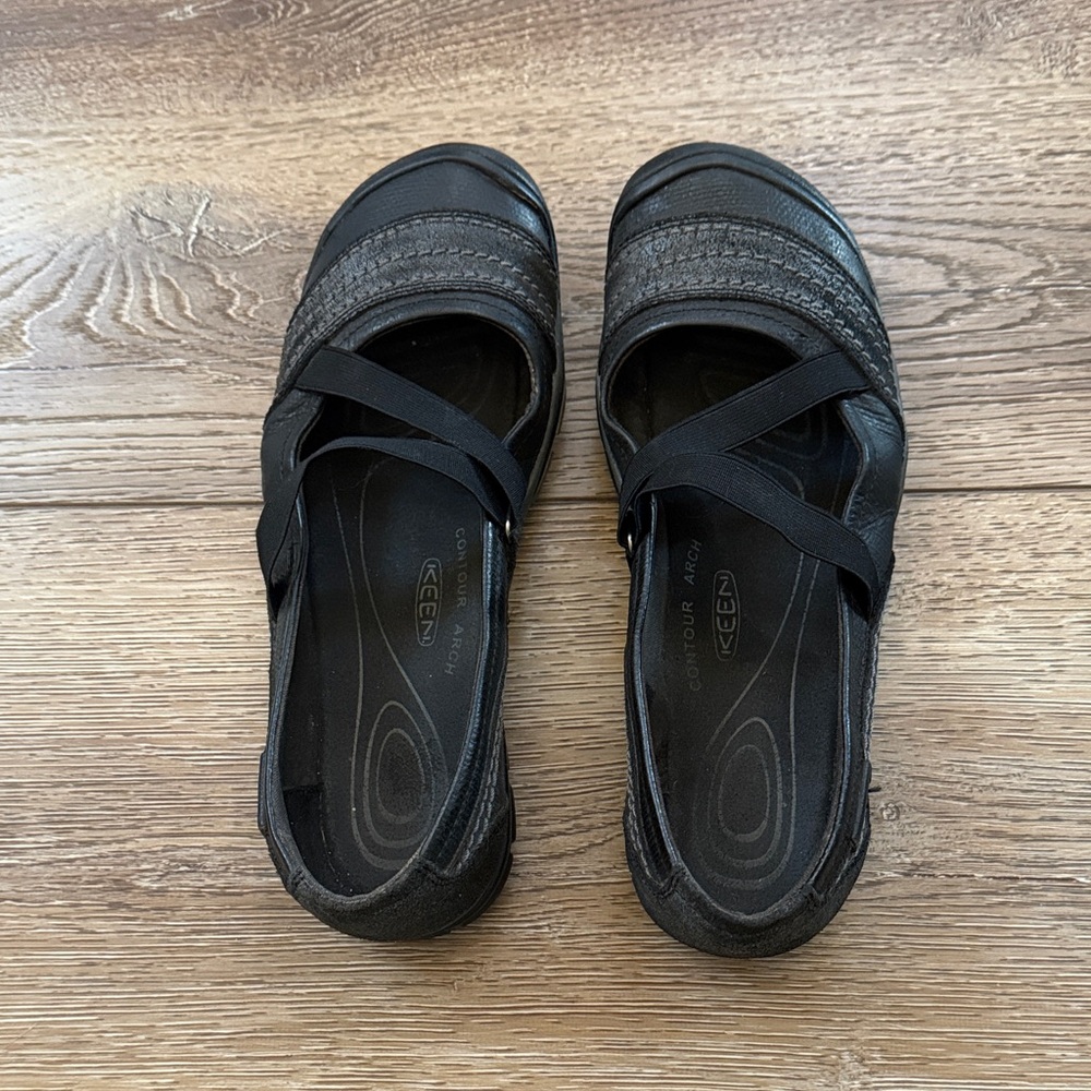 Keen Women's Black Flats with Cross Straps